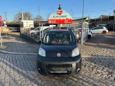 Gebraucht Fiat Qubo Trekking 73 PS (53 kW) 2011 Schwarz Van / Kleinbus