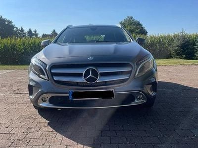 Mercedes GLA220