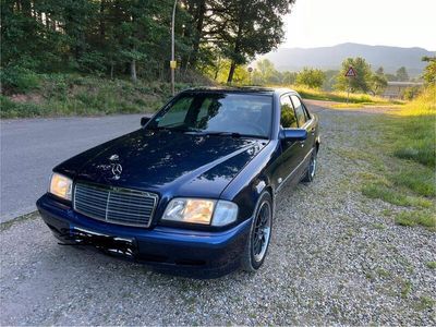 Mercedes C180