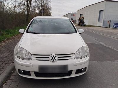 Gebraucht VW Golf V 140 PS (102 kW) 2007 Weiß Kleinwagen