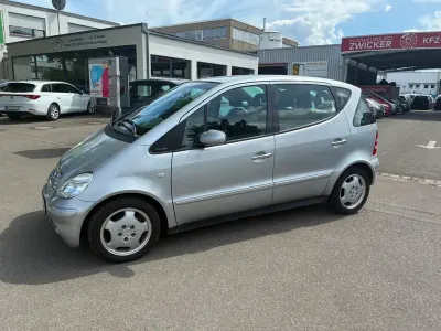 Gebraucht Mercedes A160 Elegance 102 PS (75 kW) 2002 Silber Van / Kleinbus