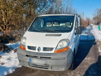 Gebraucht Renault Trafic 101 PS (74 kW) 2002 Weiß Van / Kleinbus