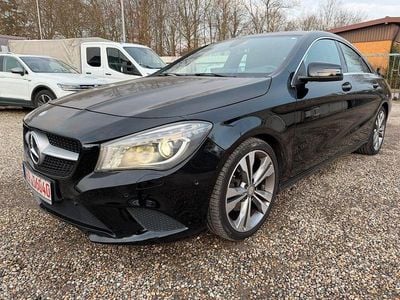 Gebraucht Mercedes CLA200 Urban 156 PS (114 kW) 2014 Schwarz Limousine