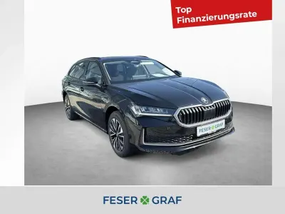Neu Skoda Superb Selection 150 PS (110 kW) 2026 Onyxschwarz metallic Kombi