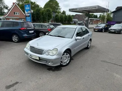 Gebraucht Mercedes C220 150 PS (110 kW) 2005 Silber Limousine