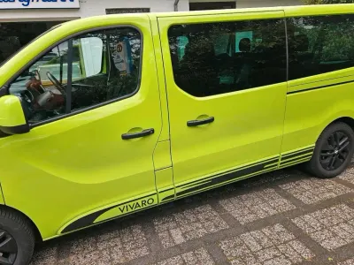 Gebraucht Opel Vivaro 145 PS (106 kW) 2017 Grün Van / Kleinbus
