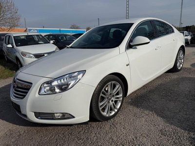 Gebraucht Opel Insignia Sport 160 PS (117 kW) 2011 Weiß Limousine