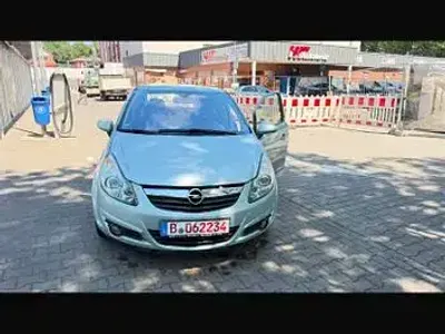 Gebraucht Opel Corsa 90 PS (66 kW) 2009 Grün Kleinwagen