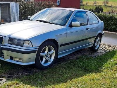 Silber Gebraucht 1997 BMW 318 Compact M Sport Kleinwagen | 5.100 € (Etwas zu teuer)
