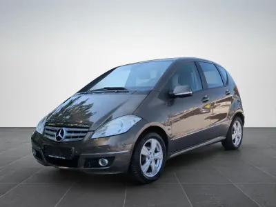 Gebraucht Mercedes A160 95 PS (69 kW) 2010 Braun Limousine
