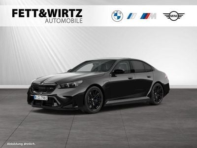 Gebraucht BMW M5 M Sport 727 PS (534 kW) 2025 Saphirschwarz metallic Limousine