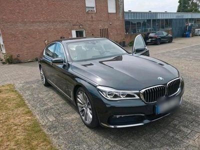 BMW 730