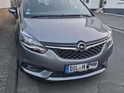 Usata Opel Zafira Active 140 CV (102 kW) 2017 Grigio Monovolume