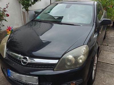 Opel Astra GTC