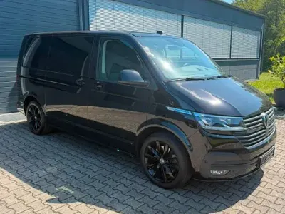 Gebraucht VW Multivan 204 PS (150 kW) 2021 Schwarz Van / Kleinbus