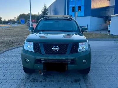 Gebraucht Nissan Navara 231 PS (169 kW) 2011 Grün Pickup