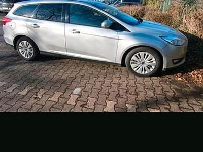 Gebraucht Ford Focus Business Edition 120 PS (88 kW) 2016 Silber Kombi