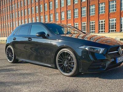 Gebraucht Mercedes A200 AMG 163 PS (119 kW) 2021 Schwarz Limousine