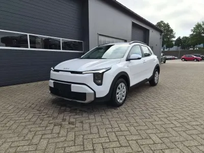Neu Kia Stonic 101 PS (74 kW) 2026 Snow white pearl SUV