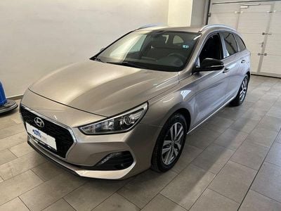 Gebraucht Hyundai i30 Passion 99 PS (72 kW) 2018 Weiß Kombi