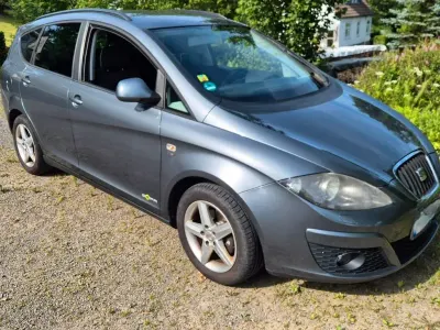 Gebraucht Seat Altea 105 PS (77 kW) 2012 Grau Van / Kleinbus