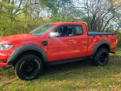 Gebraucht Ford Ranger XLT 170 PS (125 kW) 2022 Rot Pickup