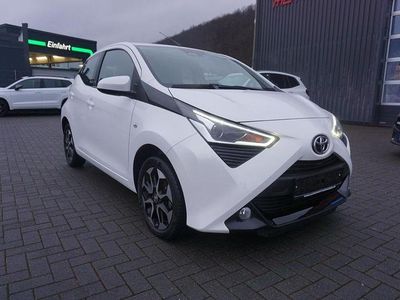 Second-hand Toyota Aygo Team 72 CP (52 kW) 2021 Alb Hatchback