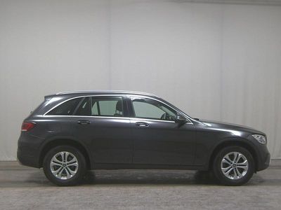 Gebraucht Mercedes GLC220 194 PS (142 kW) 2022 Schwarz SUV
