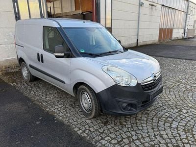 Gebraucht Opel Combo 95 PS (69 kW) 2016 Silber Van / Kleinbus