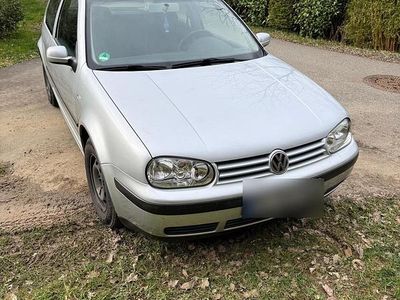 Usata VW Golf IV 75 CV (55 kW) 2002 Argento Utilitaria