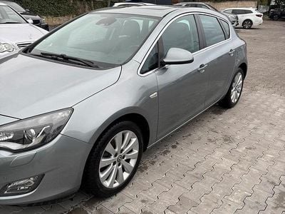 Silber Gebraucht 2010 Opel Astra Limousine | 6.200 € (Fairer Preis)
