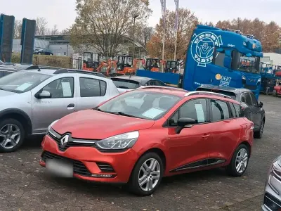 Gebraucht Renault Clio IV 90 PS (66 kW) 2019 Rot Limousine