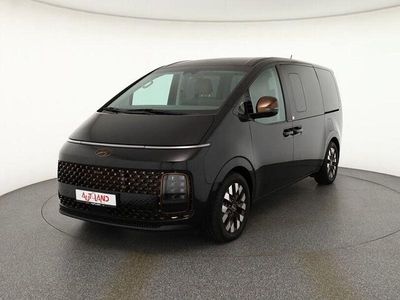 Gebraucht Hyundai Staria Signature 177 PS (130 kW) 2022 Schwarz Van / Kleinbus
