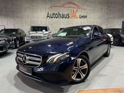 Cavansitblau metalliclack Gebraucht 2018 Mercedes E220 Avantgarde Limousine | 27.400 € (Etwas zu teuer)