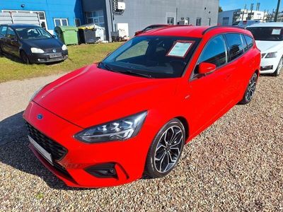 Rot Gebraucht 2018 Ford Focus ST-Line Limousine | 11.990 € (Fairer Preis)