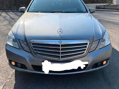 Gebraucht Mercedes E220 170 PS (125 kW) 2010 Grau Limousine