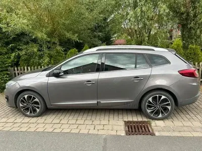 Gebraucht Renault Mégane III Bose Edition 110 PS (80 kW) 2014 Grau Limousine