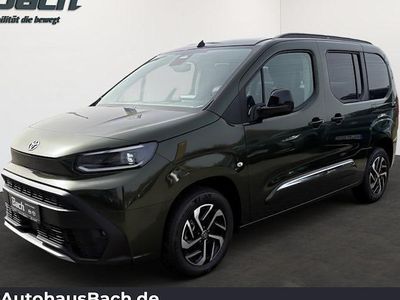 Neu Toyota Proace Verso City 130 PS (95 kW) 2026 Grün Kombi
