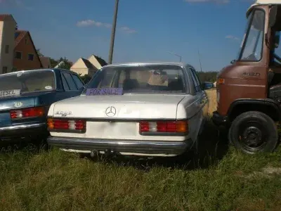 Gebraucht Mercedes 200 65 PS (47 kW) 1980 Limousine