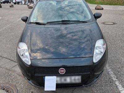 Gebraucht Fiat Punto 69 PS (50 kW) 2013 Schwarz Kleinwagen