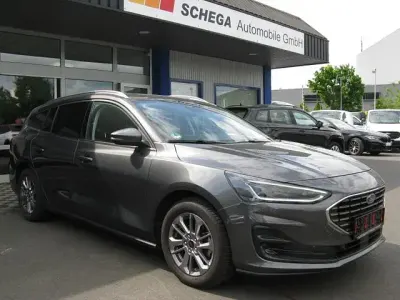 Gebraucht Ford Focus Titanium X 116 PS (85 kW) 2023 Magneticgrau (metallic) (metallic) Kombi