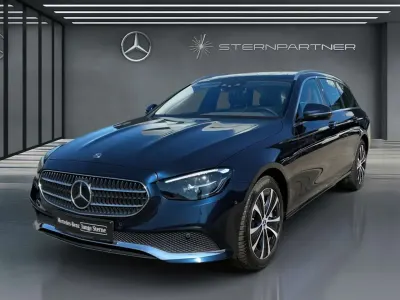 Second-hand Mercedes E300 Avantgarde 194 CP (142 kW) 2022 Albastru Berlinǎ
