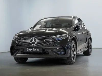 Gebraucht Mercedes GLC220 AMG 197 PS (144 kW) 2025 Grau SUV
