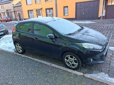 Schwarz Gebraucht 2014 Ford Fiesta SYNC Edition Limousine | 5.300 € (Fairer Preis)