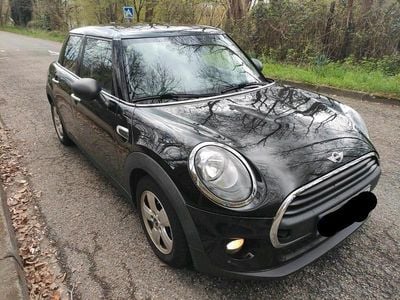 Gebraucht Mini Cooper 105 PS (77 kW) 2016 Schwarz Kleinwagen