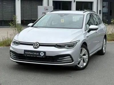 Gebraucht VW Golf VII Style 150 PS (110 kW) 2021 Silber Kleinwagen