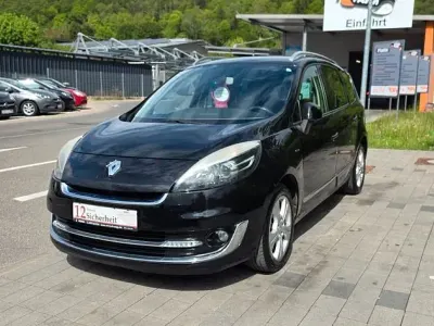 Gebraucht Renault Scénic III Bose Edition 116 PS (85 kW) 2013 Sternenschwarz Limousine