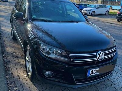 Gebraucht VW Tiguan Cup 140 PS (102 kW) 2014 Schwarz SUV