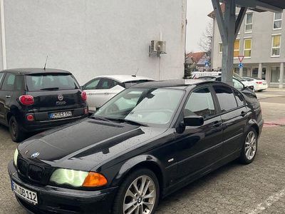Schwarz Gebraucht 2000 BMW 316 Limousine | 2.500 € (Teuer)