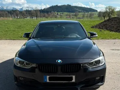 Gebraucht BMW 320 Luxury Line 184 PS (135 kW) 2012 Schwarz Limousine